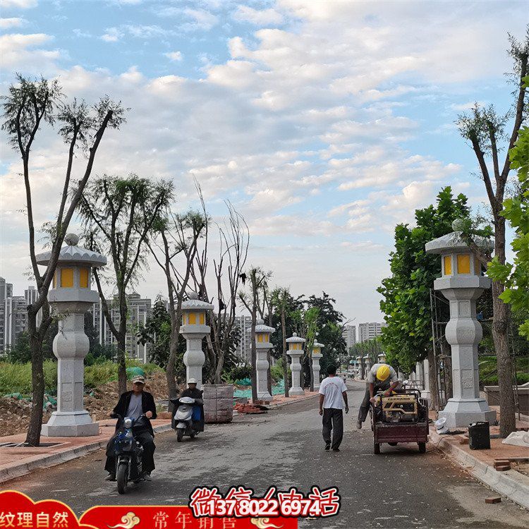 精美絕倫的大型石雕燈籠，專為園林路燈定制