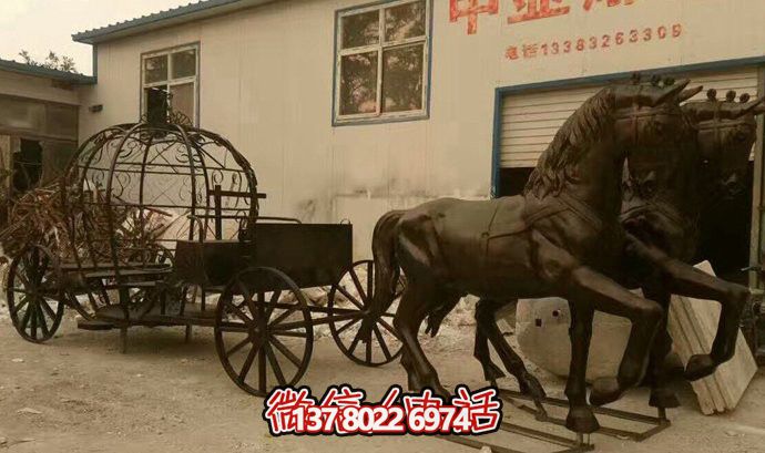 購(gòu)物商場(chǎng)擺放黑色鑄造青銅馬車(chē)雕塑 購(gòu)物商場(chǎng)擺放黑色鑄造青銅馬車(chē)雕塑